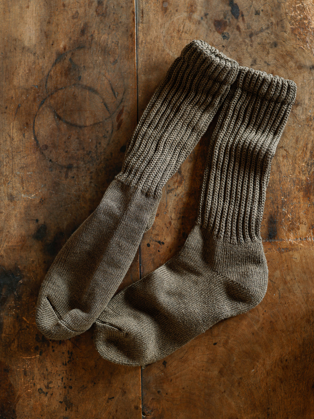 Extra-thick, chunky knit terry towel with "technological warmth"